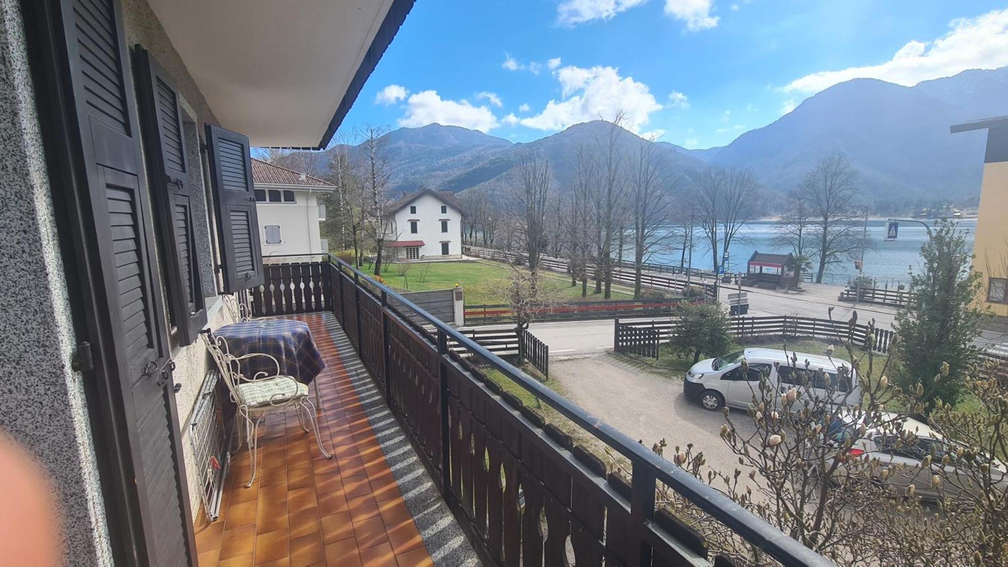 Ferienwohnung Bioledro Casa Lena Mezzolago Exterior foto