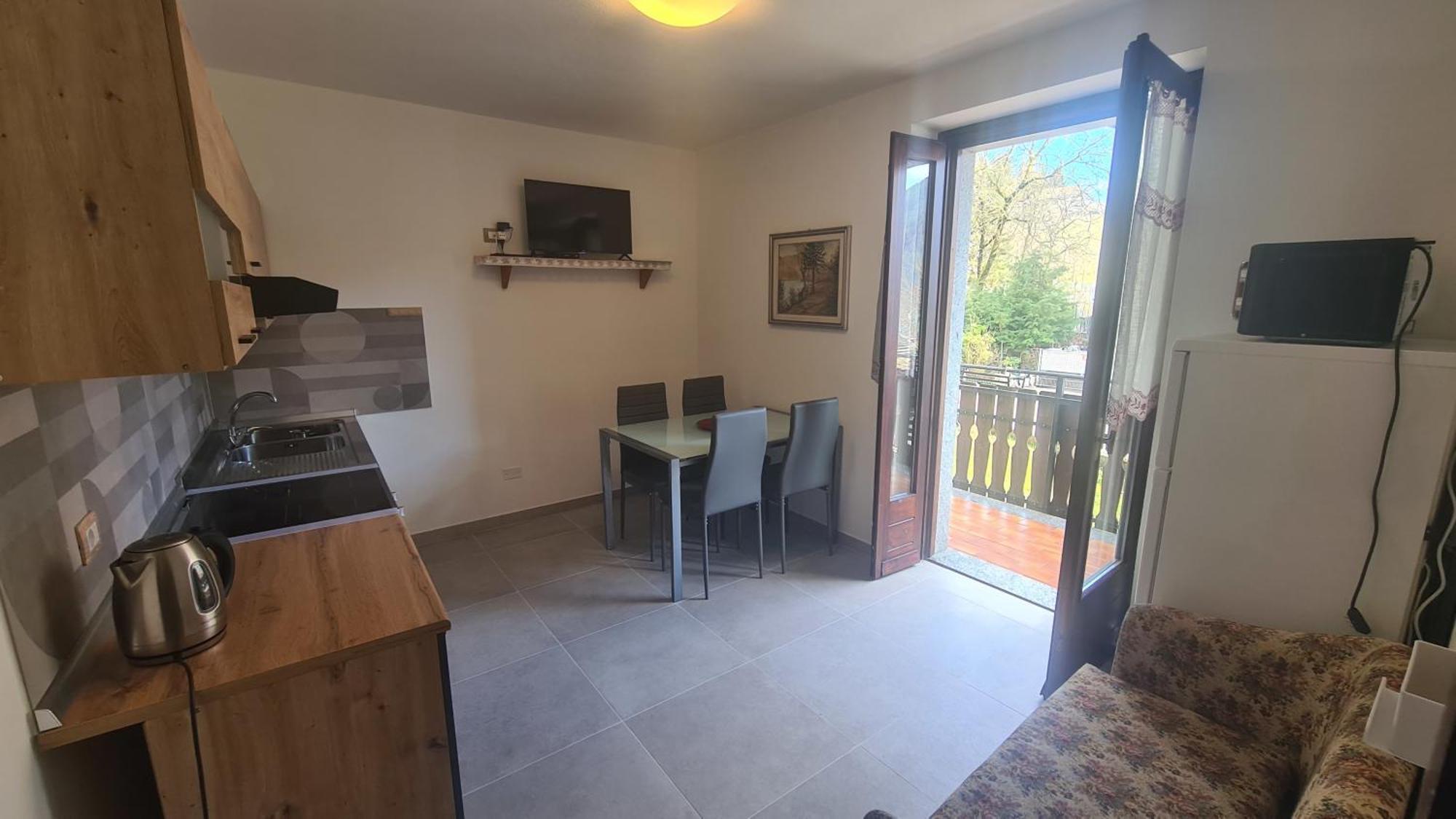 Ferienwohnung Bioledro Casa Lena Mezzolago Exterior foto