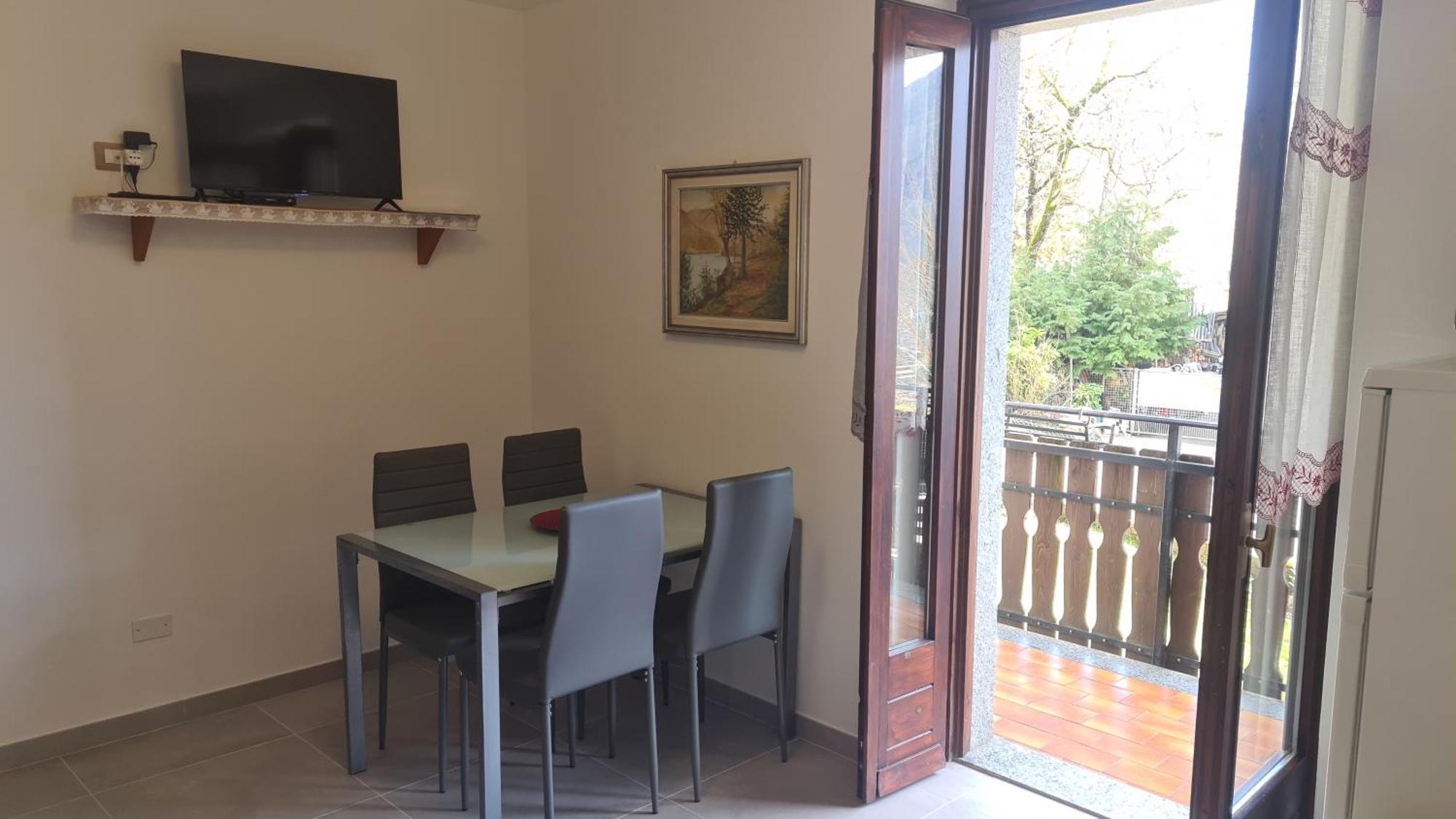 Ferienwohnung Bioledro Casa Lena Mezzolago Exterior foto