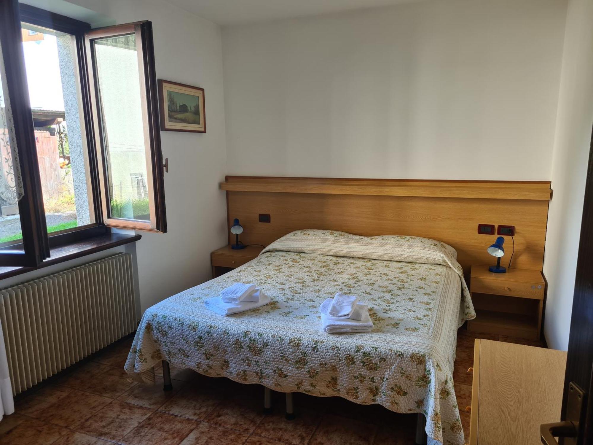 Ferienwohnung Bioledro Casa Lena Mezzolago Exterior foto