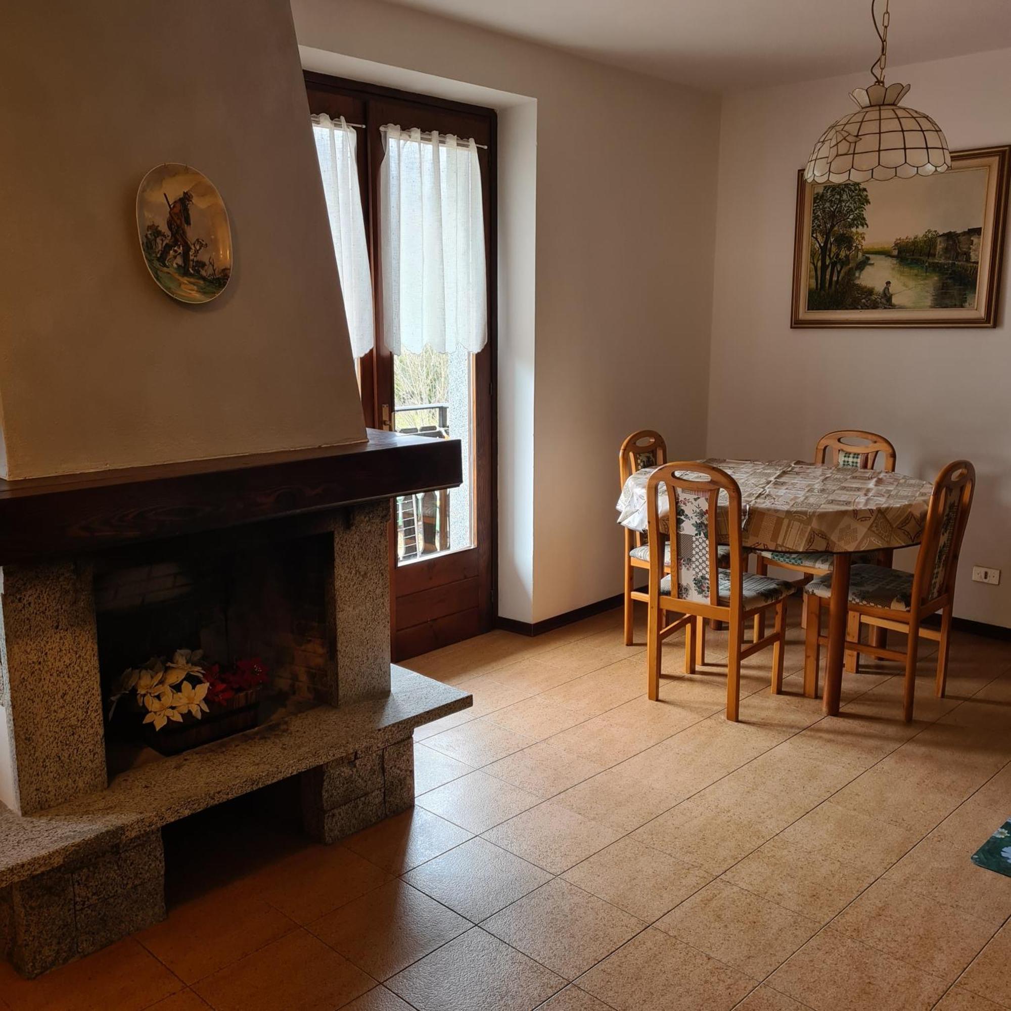 Ferienwohnung Bioledro Casa Lena Mezzolago Exterior foto